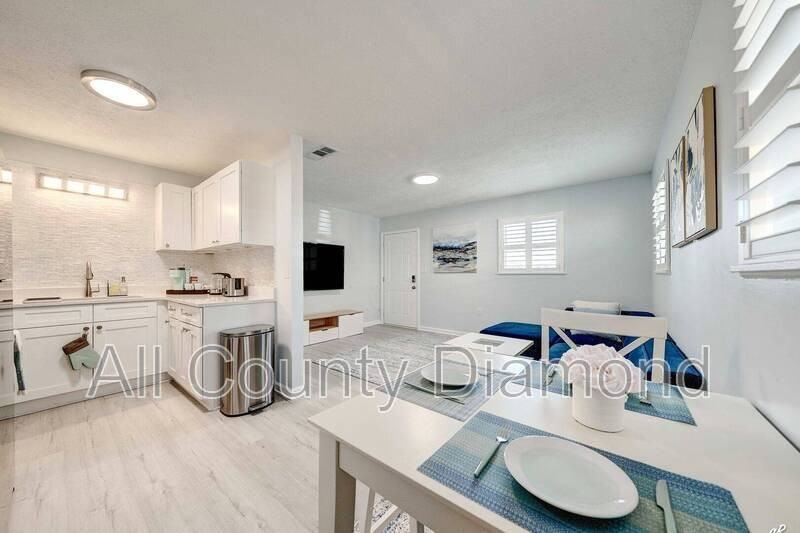 7308 Sunset Ave #B - Photo 5 of 27