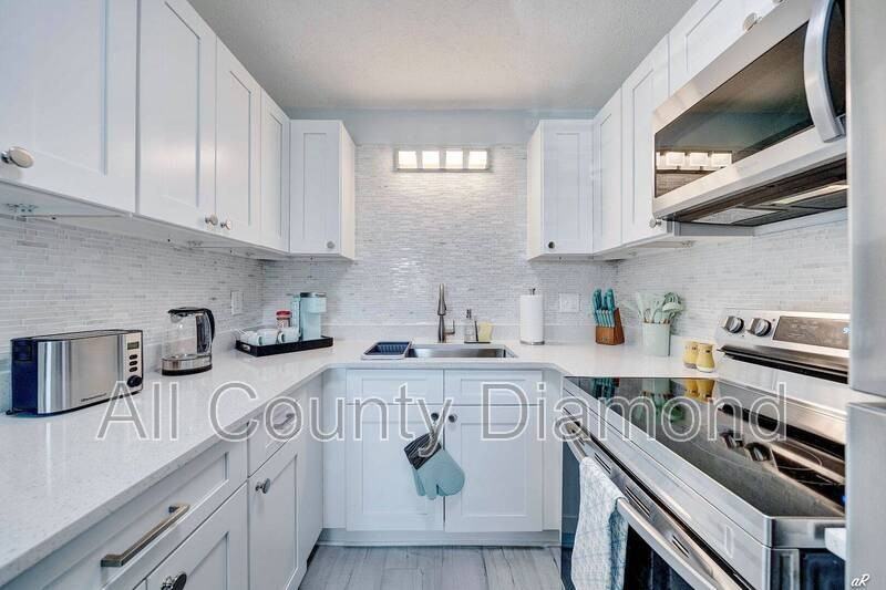 7308 Sunset Ave #A - Photo 3 of 24