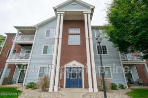 featured image of 2704 Bradford Commons Dr #201