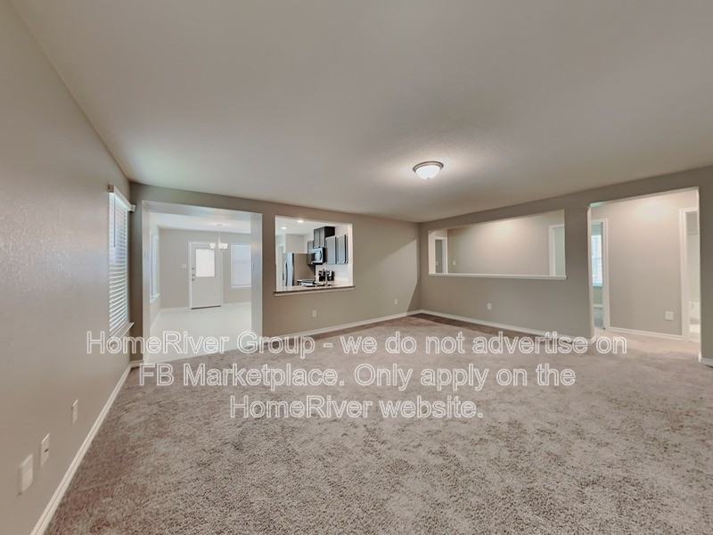 15215 Liberty Sta - Photo 4 of 27