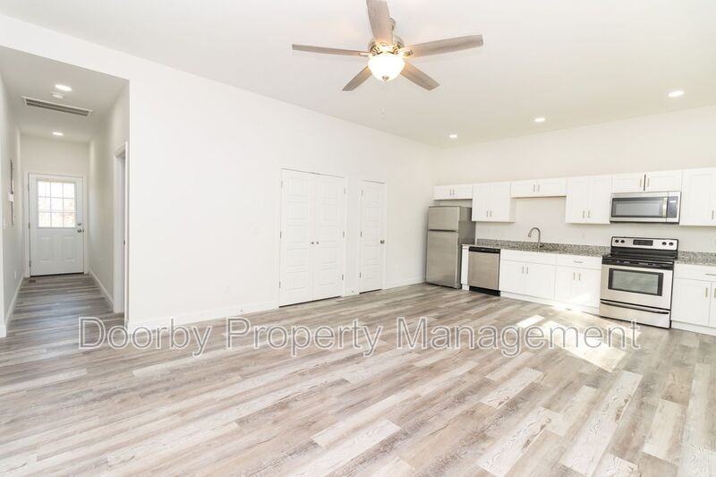 1213 N Chamberlain Ave - Photo 3 of 18