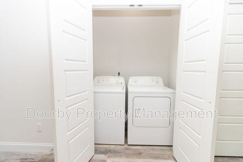 1213 N Chamberlain Ave - Photo 6 of 18