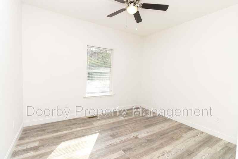 1213 N Chamberlain Ave - Photo 7 of 18