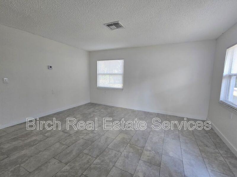5342 Cotee River Dr - Photo 2 of 9