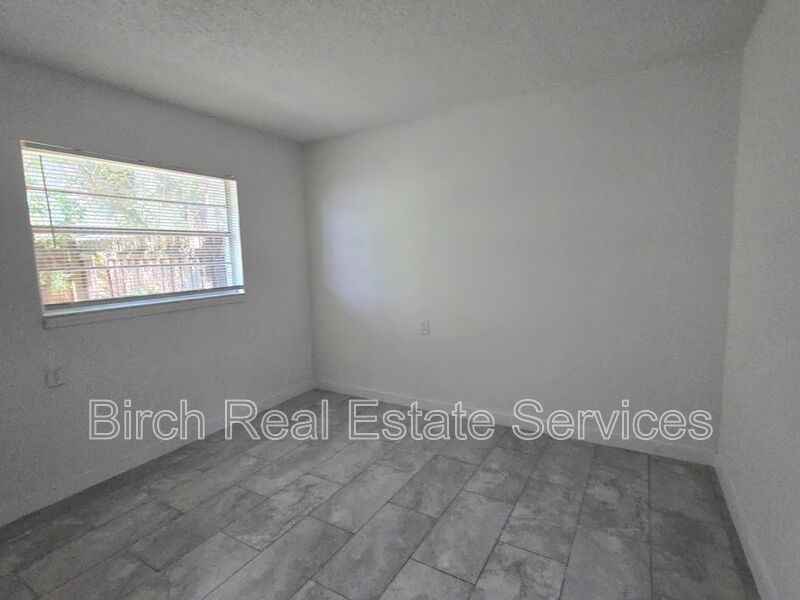 5342 Cotee River Dr - Photo 6 of 9