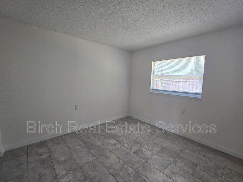 5342 Cotee River Dr - Photo 7 of 9