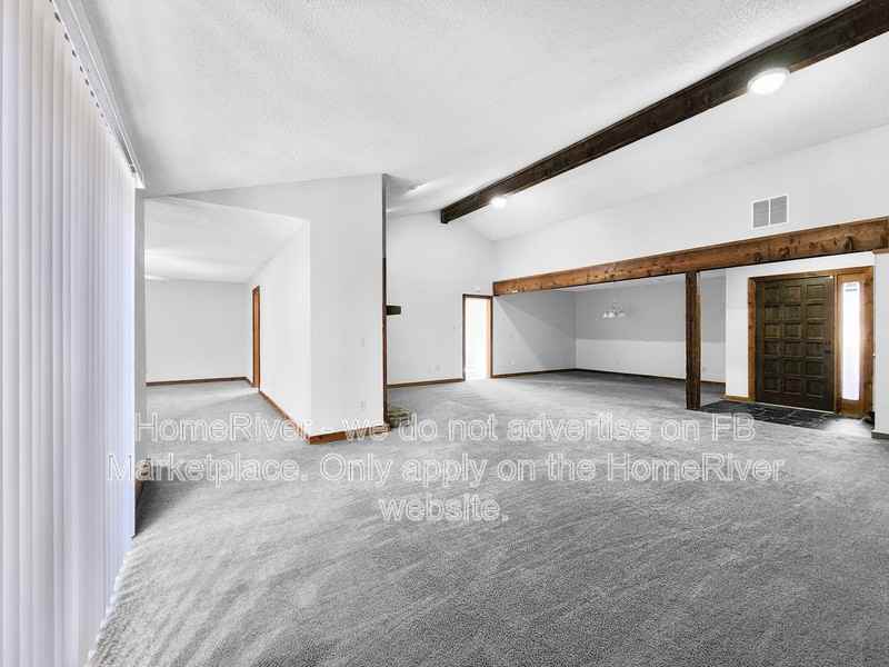 1552 Golf Link Dr - Photo 4 of 24