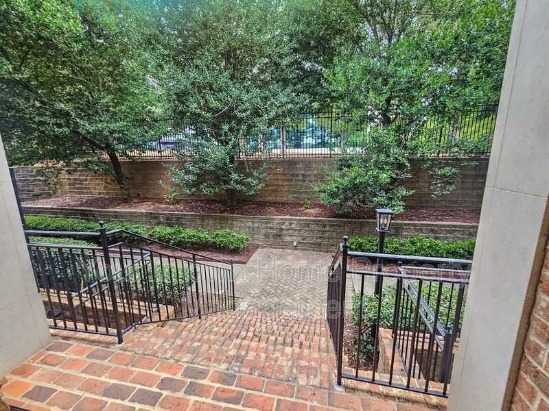 2380 Crescent Park Ct #4 - Photo 3 of 50