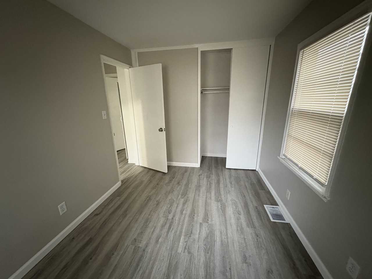 2822 West Antoinette Street - Photo 2 of 13