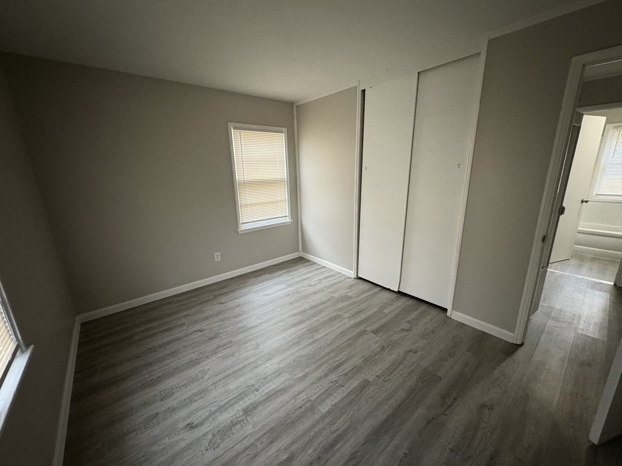 2822 West Antoinette Street - Photo 4 of 13