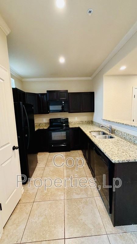 7102 Micayla Cv #103 - Photo 6 of 24