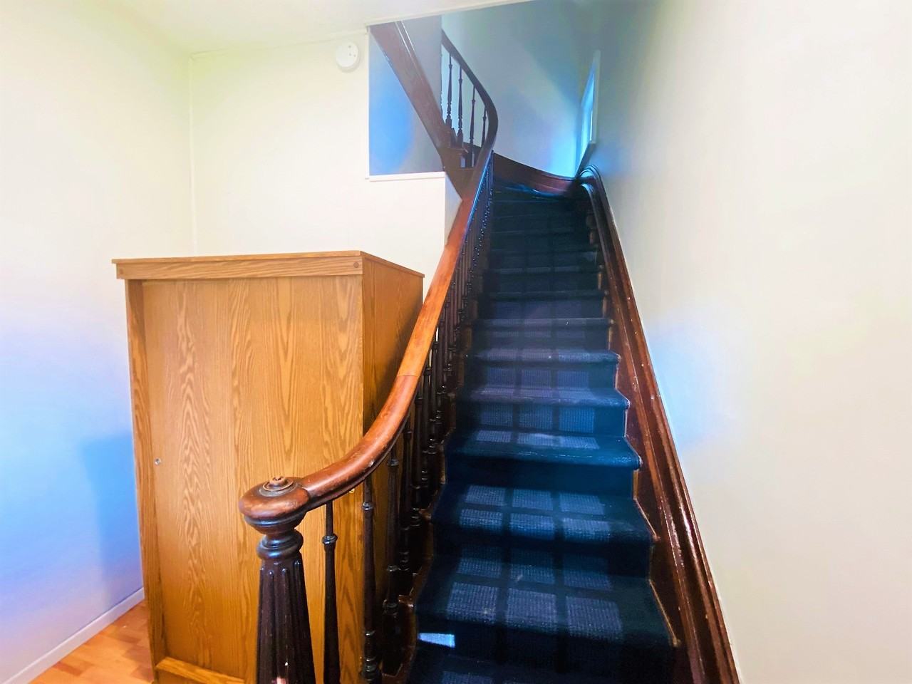 218 Front Street - Photo 3 of 23