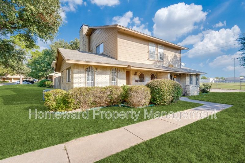 3003 Helmet St - Photo 2 of 13