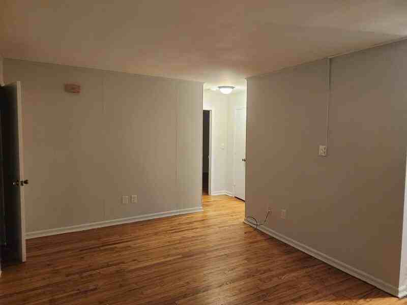 11 Alexander Dr #10 - Photo 2 of 7