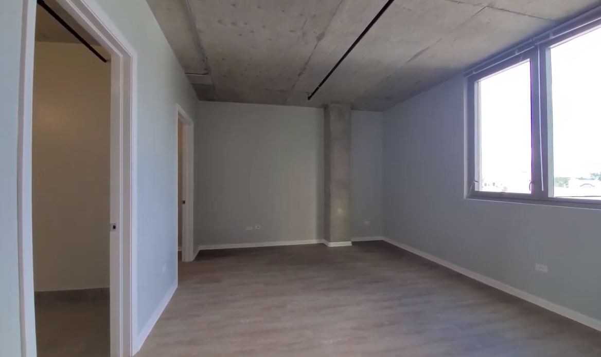 W Belmont Ave & N Clark St - Photo 3 of 7