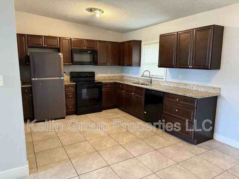 1142 Carefree Cove Dr - Photo 7 of 18