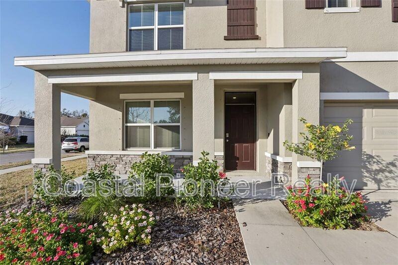 2604 Knight Island Drive - Photo 2 of 24