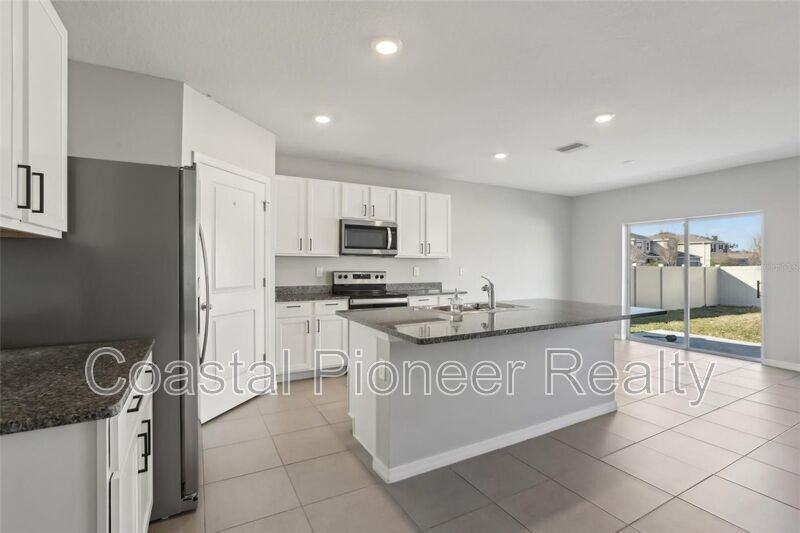 2604 Knight Island Drive - Photo 7 of 24