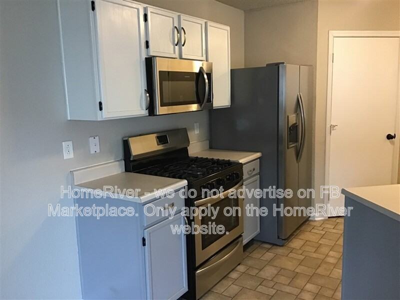 10945 Walnut Grv - Photo 3 of 27