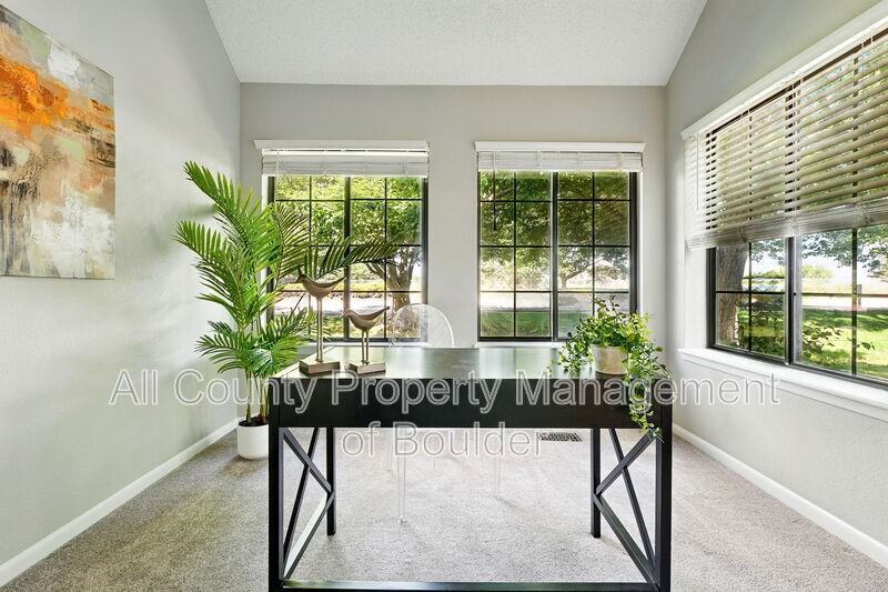 5920 Gunbarrel Ave #D - Photo 2 of 14