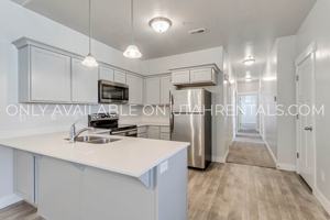 featured image of 627 N Sun Peak Dr