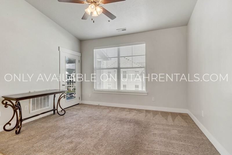 627 N Sun Peak Dr - Photo 6 of 18