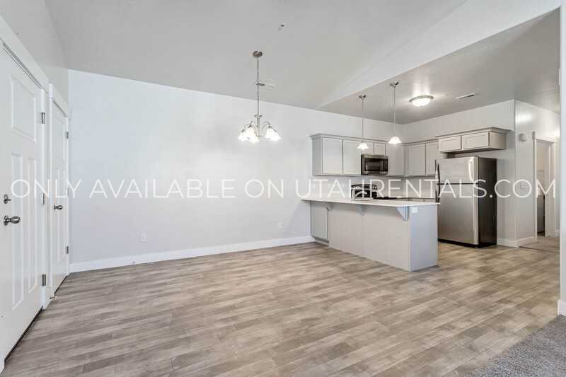 627 N Sun Peak Dr - Photo 7 of 18