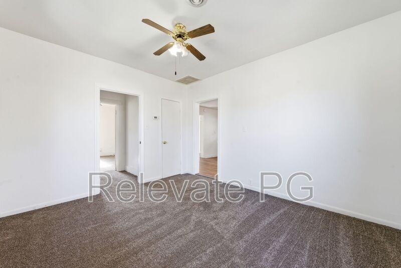 100 Lowell St - Photo 3 of 26