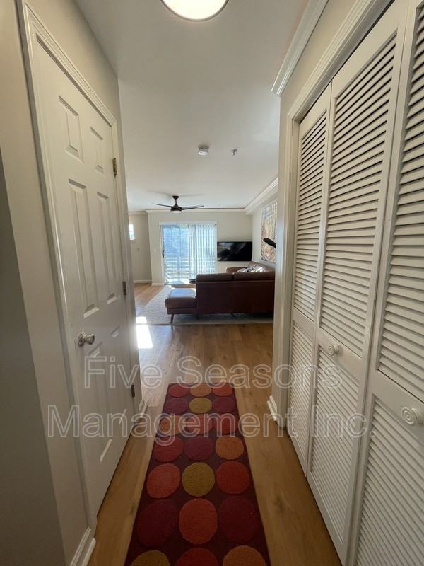 352 Hildred Drive - Photo 3 of 27