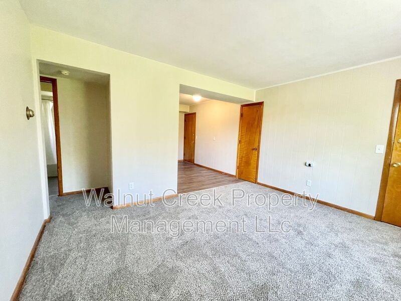 780 Oberlin Rd #A8 - Photo 2 of 27