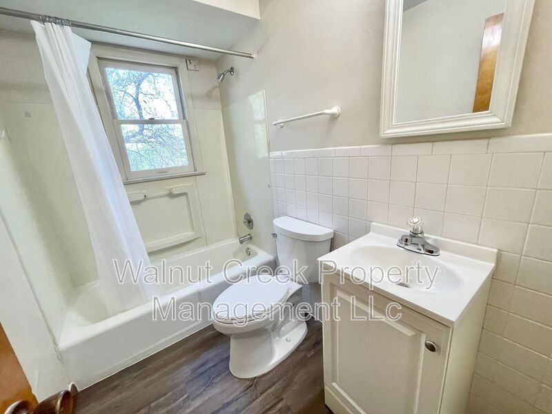 780 Oberlin Rd #A8 - Photo 7 of 27