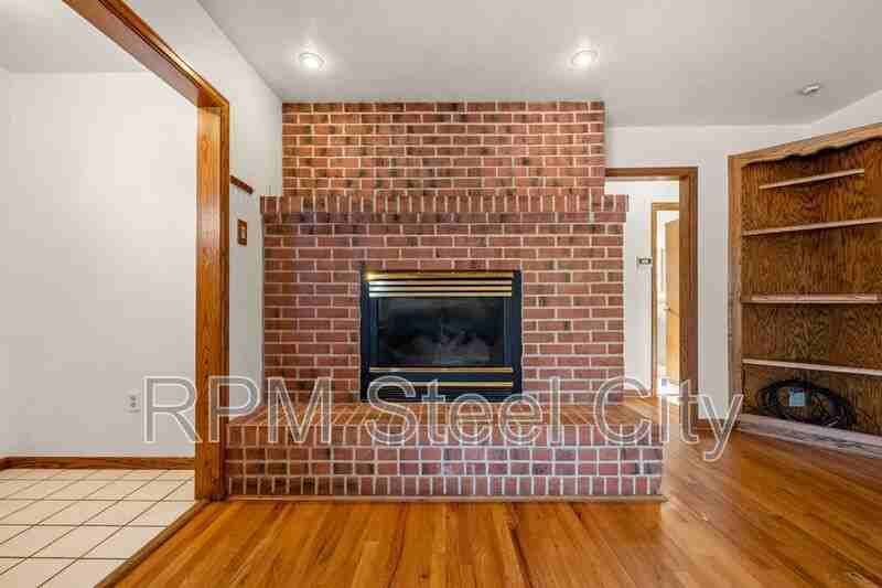 1529 Alexander Cir - Photo 6 of 39
