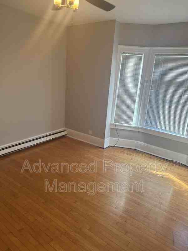 3113 W Mckinley Blvd #3 - Photo 4 of 12