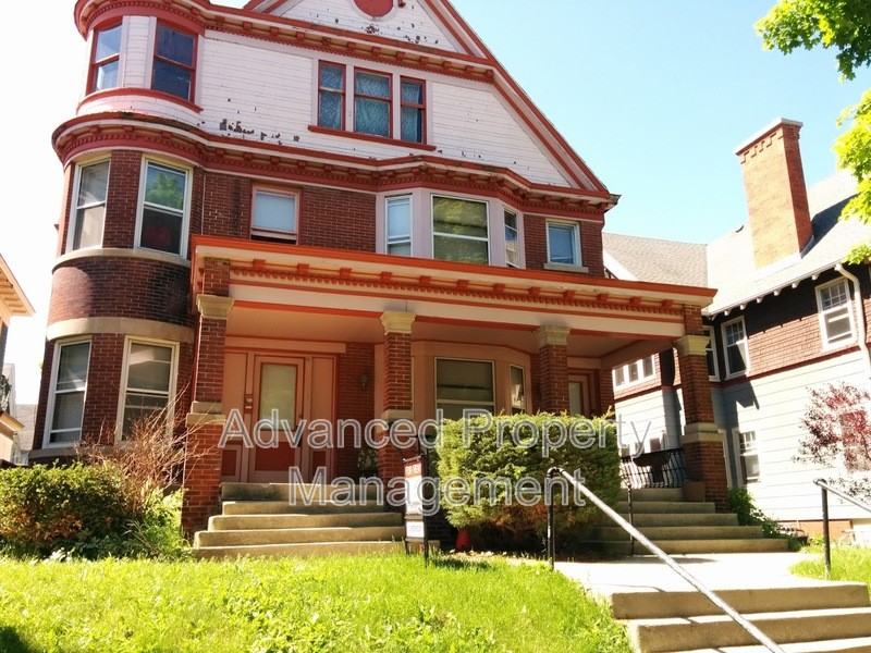 3113 W Mckinley Blvd #2 - Photo 2 of 15