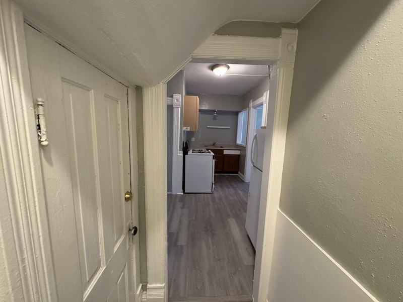 328 S Prospect St - Photo 5 of 11