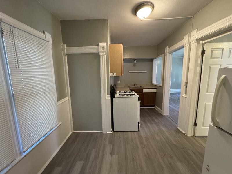 328 S Prospect St - Photo 6 of 11