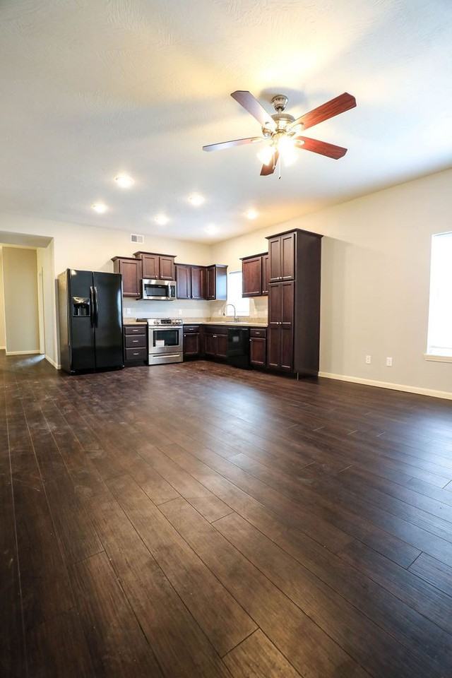 Harrison 600 - Photo 2 of 22