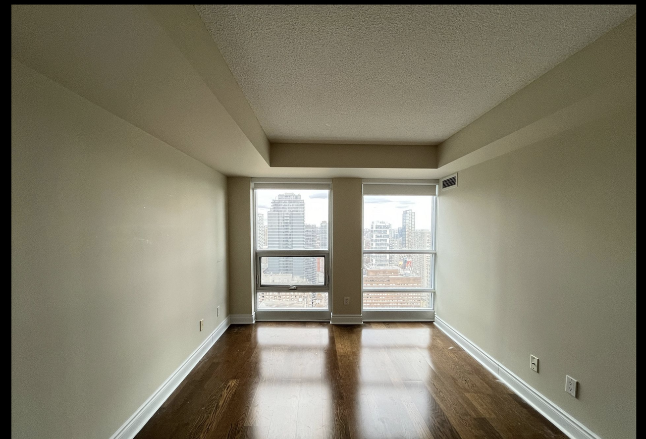 763 Bay Street - Photo 7 of 8