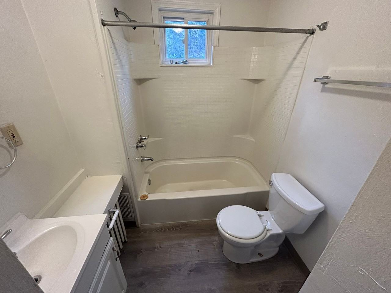 77 Bates Street #1 - Photo 5 of 15