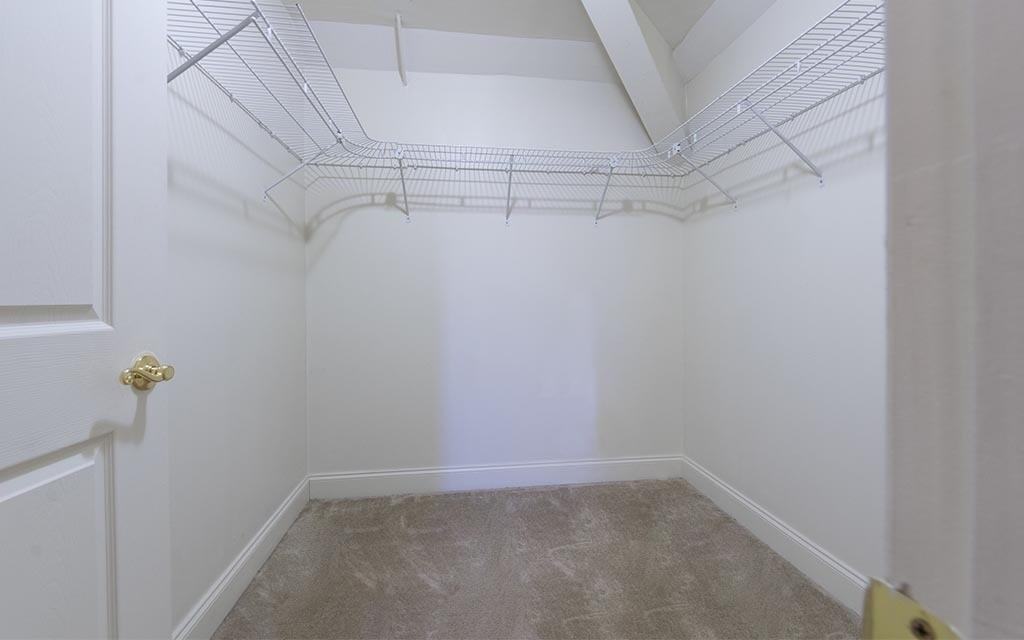 Spaxalaya 650 Park LLC - Photo 5 of 17