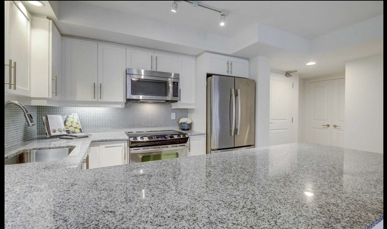 85 East Liberty Street - Photo 4 of 8