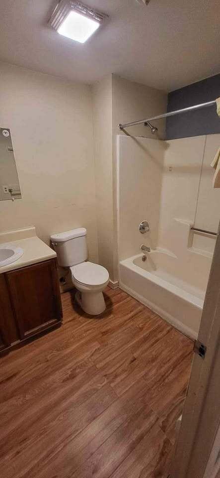 Cleveland House - Photo 7 of 19