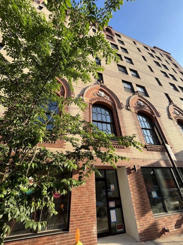 N Kenmore Ave & W Lawrence Ave - Photo 4 of 9