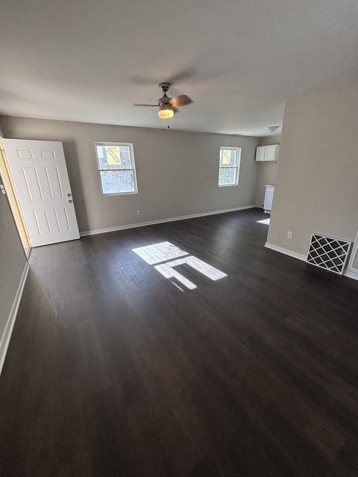 6160 Nimitz Drive - Photo 5 of 15