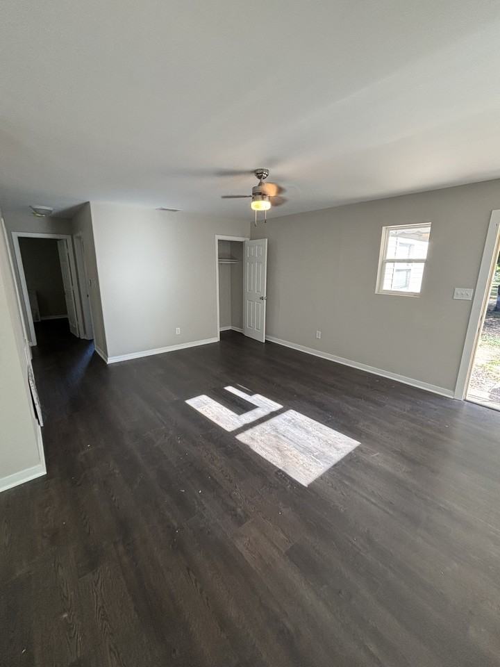 6160 Nimitz Drive - Photo 7 of 15