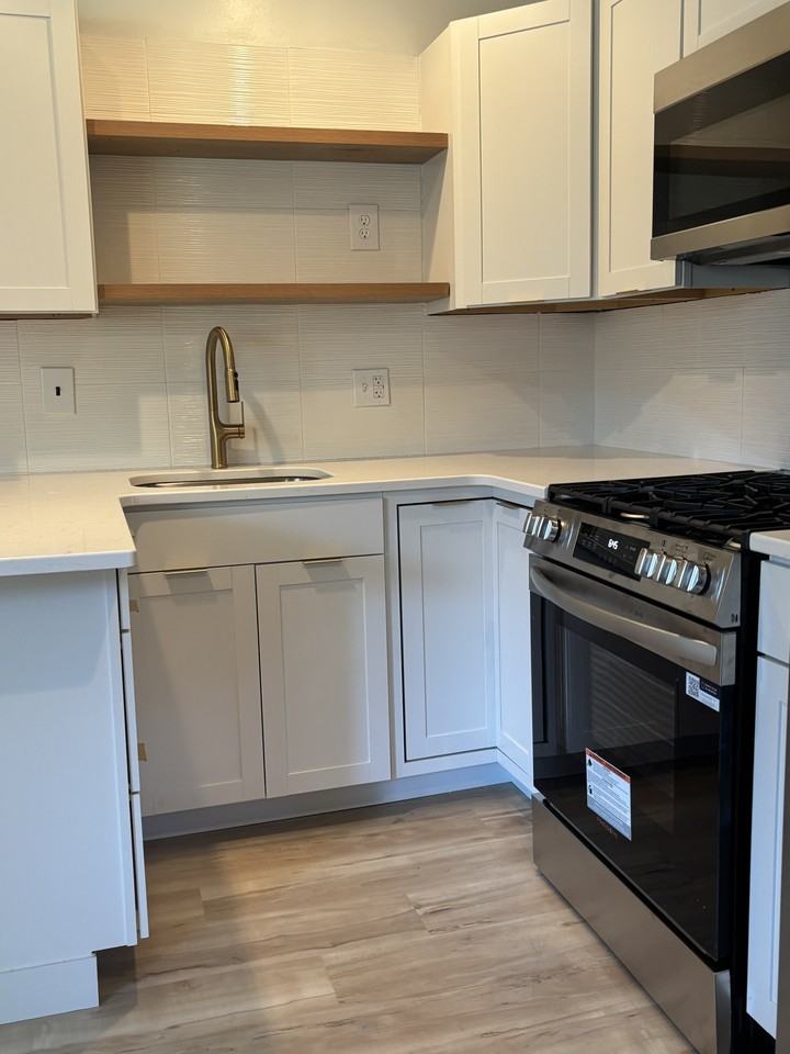 3031 Racine Avenue - Photo 2 of 28