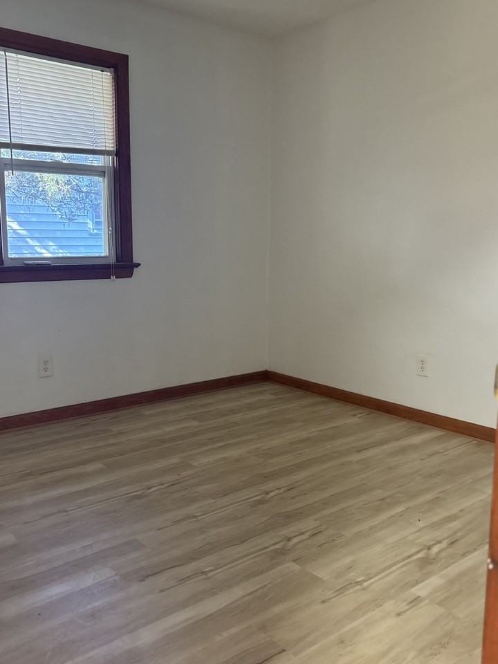 3031 Racine Avenue - Photo 4 of 28