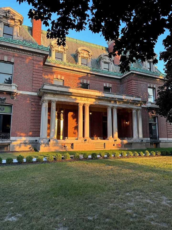 The Goodyear Mansion & Residences - Photo 2 of 7