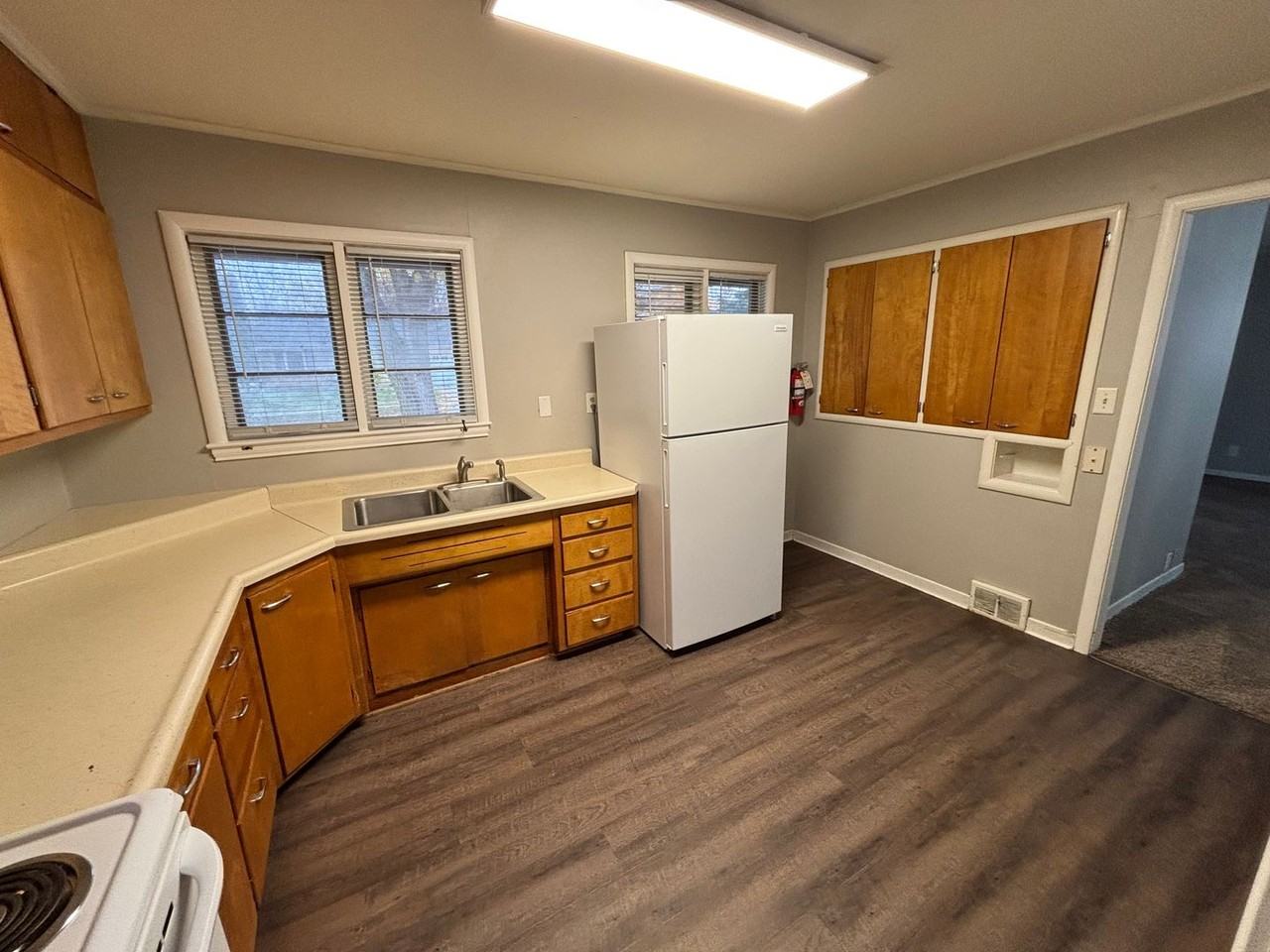 1430 12th Street North - Photo 3 of 18
