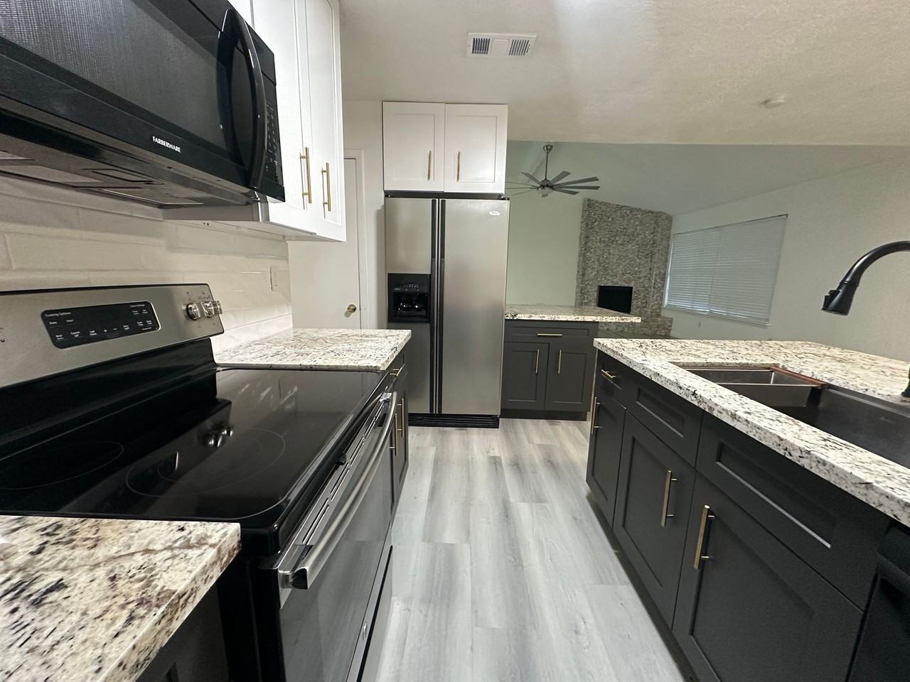 5726 Yorkgate Dr - Photo 5 of 19